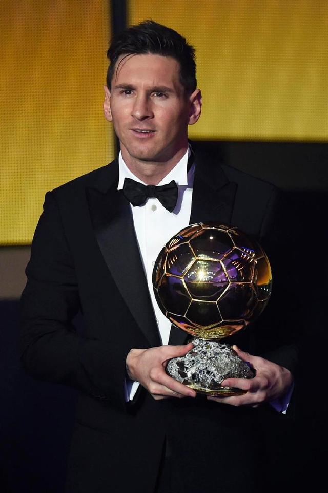 “苏超”夺冠，泰州队景泊羲：爸爸在天上肯定会为我高兴（苏超封王，泰州队景泊羲动情：爸爸在天上一定会为我开心）