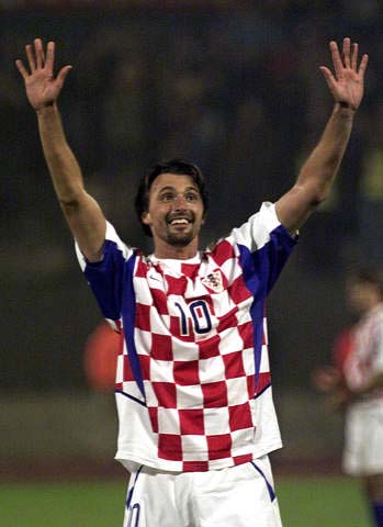 米体：专家无法找到邓弗里斯脚踝疼痛原因，检查并未发现损伤（米体：邓弗里斯脚踝疼痛成谜，检查结果显示无损伤）