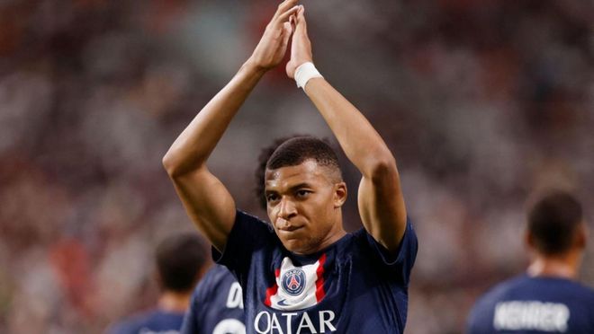 你的队徽不配出现在我的球场！细数桑德兰与纽卡的恩怨情仇（这枚队徽别踏入我的主场：盘点桑德兰与纽卡的百年宿怨）