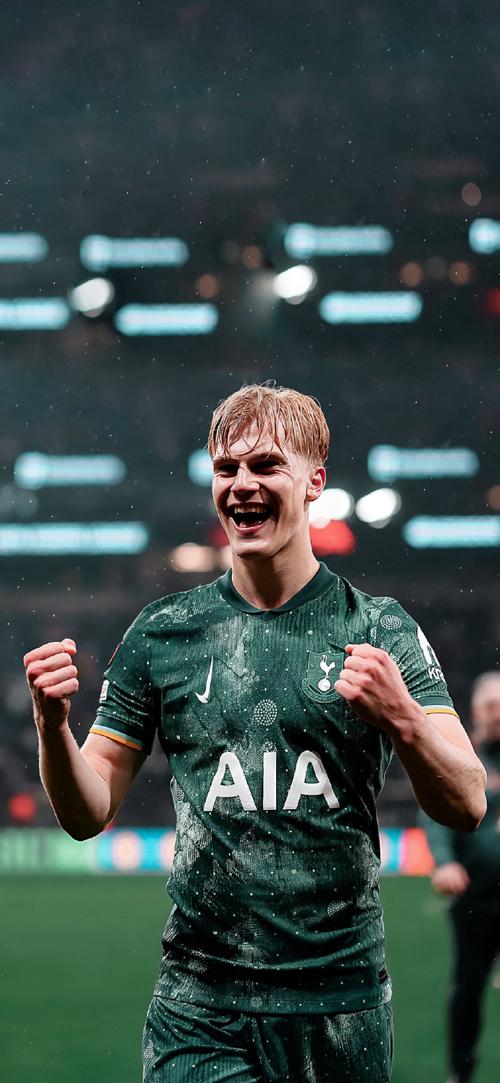 镜报：一神秘球迷向谢周三提供100万英镑无息贷款（镜报：神秘球迷为谢周三提供100万英镑免息借款）