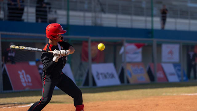 环球马术冠军赛布拉格季后赛1.65米超级大奖赛：0.02秒！阿卜杜勒·赛义德险胜登顶（环球马术冠军赛布拉格季后赛1.65米超大奖赛：阿卜杜勒·赛义德0.02秒惊险夺冠）