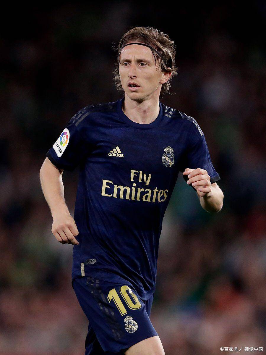 记者：罗马联系法比奥-席尔瓦团队，但若吉拉西离队他将留下（名记：罗马已接洽法比奥-席尔瓦团队，若吉拉西离开，席尔瓦将选择留队）